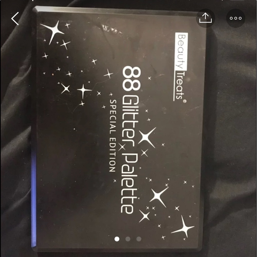 Glitter makeup palette